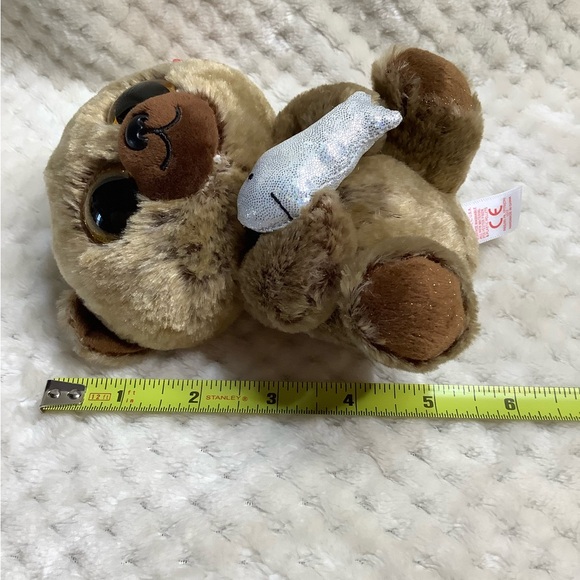 Ty Beanie Boo HENRY Ty Silk 2018 Canadian Exclusive Bear Holding Fish with Tags - Picture 12 of 12